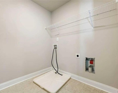 422 Hinton Farm Way - Photo Thumbnail 23