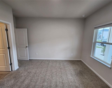 235 Valley Oak Drive - Photo Thumbnail 43