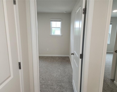 235 Valley Oak Drive - Photo Thumbnail 1