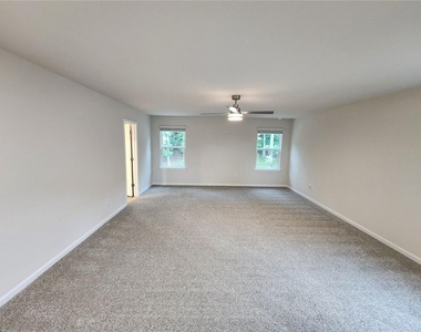 235 Valley Oak Drive - Photo Thumbnail 14