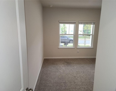 235 Valley Oak Drive - Photo Thumbnail 41