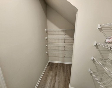 235 Valley Oak Drive - Photo Thumbnail 58