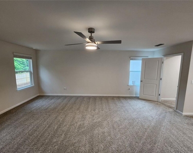 235 Valley Oak Drive - Photo Thumbnail 13