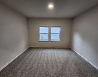 235 Valley Oak Drive - Photo Thumbnail 44