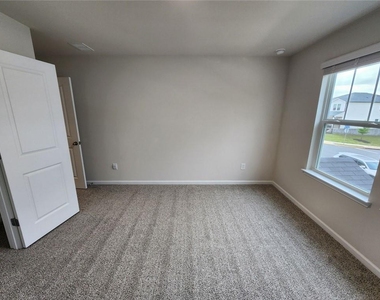 235 Valley Oak Drive - Photo Thumbnail 38