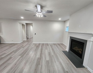 235 Valley Oak Drive - Photo Thumbnail 10