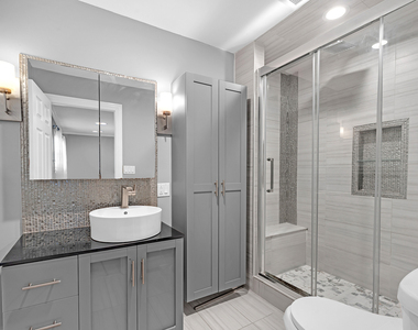 534 Lawler Avenue - Photo Thumbnail 13