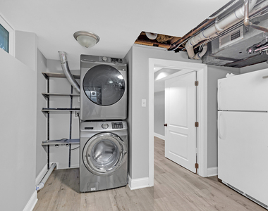 534 Lawler Avenue - Photo Thumbnail 23
