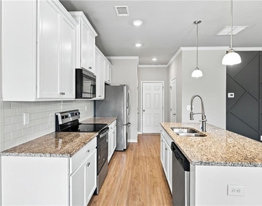 5149 Fox Den Road - Photo Thumbnail 11