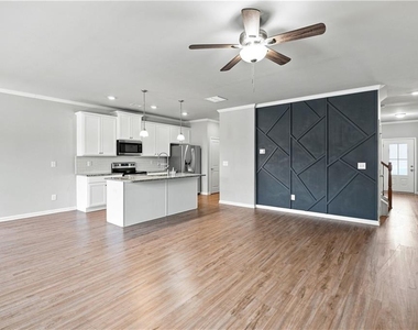5149 Fox Den Road - Photo Thumbnail 4