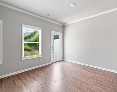 5149 Fox Den Road - Photo Thumbnail 6