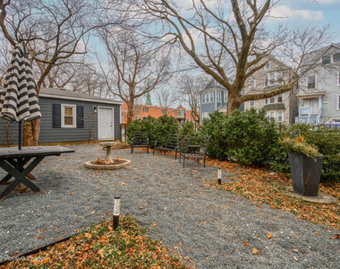 3034 N Greenview Avenue - Photo Thumbnail 14