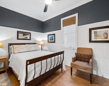 3034 N Greenview Avenue - Photo Thumbnail 9
