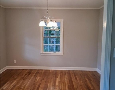 2122 Kimberly Road Sw - Photo Thumbnail 4