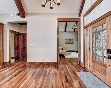 3151 Winding Lake Drive - Photo Thumbnail 4