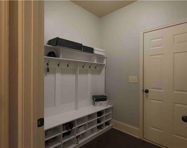 3125 Pleasant Valley Trail - Photo Thumbnail 12