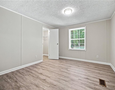 326 Forest Lake Road - Photo Thumbnail 18