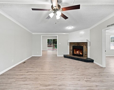 326 Forest Lake Road - Photo Thumbnail 3