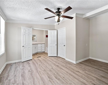 326 Forest Lake Road - Photo Thumbnail 14