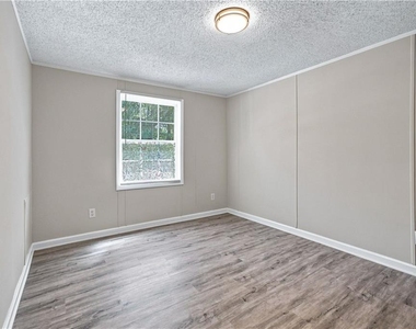 326 Forest Lake Road - Photo Thumbnail 21