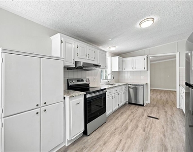 326 Forest Lake Road - Photo Thumbnail 9