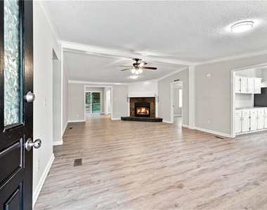 326 Forest Lake Road - Photo Thumbnail 2