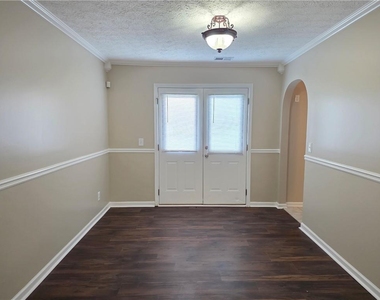 15 Waterloo Court - Photo Thumbnail 3