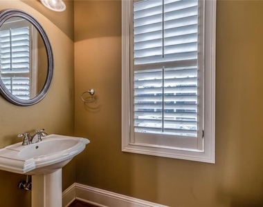 5253 Campion Way - Photo Thumbnail 12