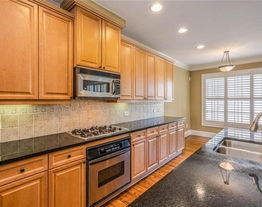 5253 Campion Way - Photo Thumbnail 19