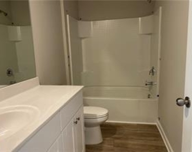 118 Wynn Way - Photo Thumbnail 11