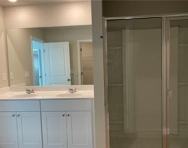 118 Wynn Way - Photo Thumbnail 7