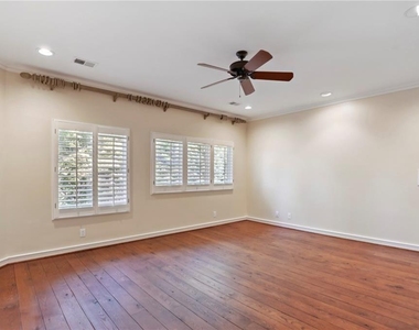 1965 W Wesley Road Nw - Photo Thumbnail 32