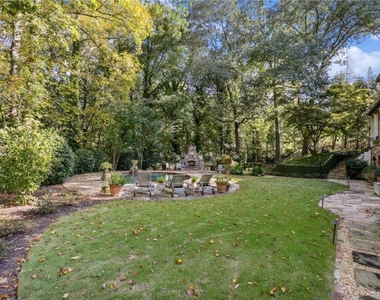 1965 W Wesley Road Nw - Photo Thumbnail 45