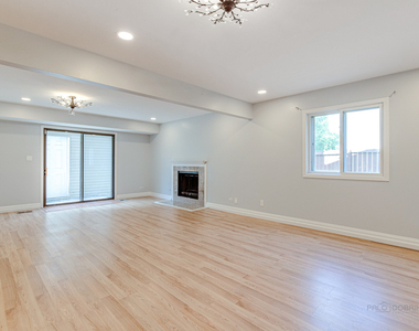 4470 Capstan Drive - Photo Thumbnail 8