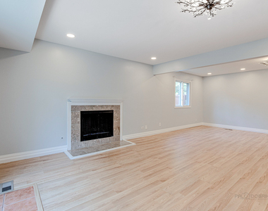 4470 Capstan Drive - Photo Thumbnail 9