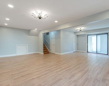 4470 Capstan Drive - Photo Thumbnail 10