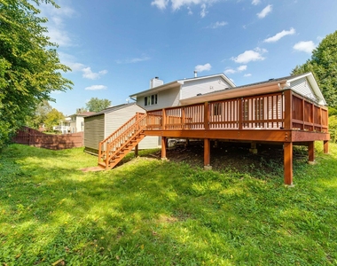 4470 Capstan Drive - Photo Thumbnail 37