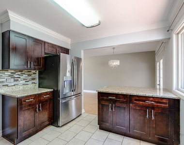 4470 Capstan Drive - Photo Thumbnail 18