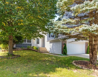 4470 Capstan Drive - Photo Thumbnail 4