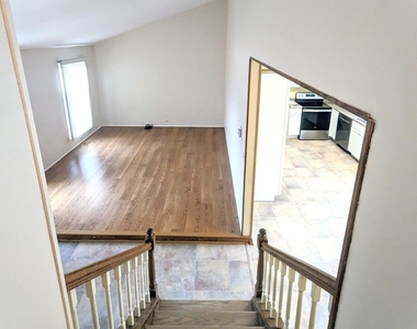 1329 Elm Drive - Photo Thumbnail 14