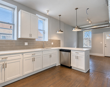 2117 W 18th Street - Photo Thumbnail 2