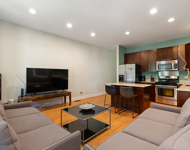 2337 W Maypole Avenue - Photo Thumbnail 8