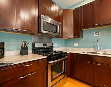 2337 W Maypole Avenue - Photo Thumbnail 4