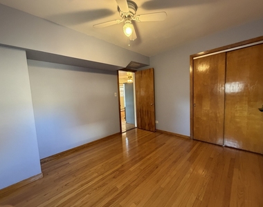2023 W Balmoral Avenue - Photo Thumbnail 23
