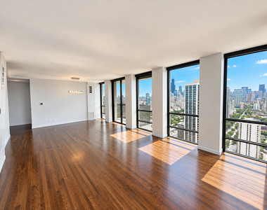 1660 N La Salle Drive - Photo Thumbnail 7