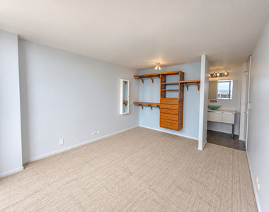 1660 N La Salle Drive - Photo Thumbnail 11