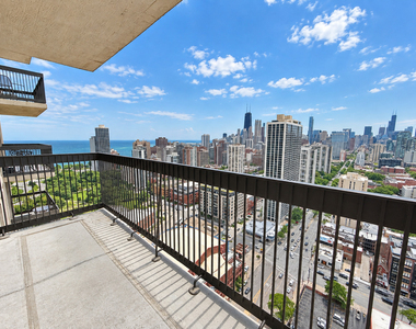 1660 N La Salle Drive - Photo Thumbnail 8