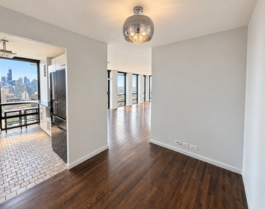 1660 N La Salle Drive - Photo Thumbnail 1