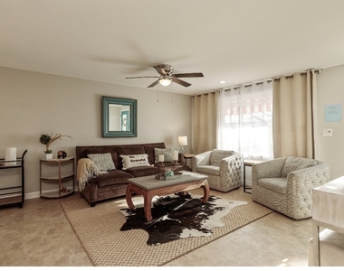 33451 N Sears Boulevard - Photo Thumbnail 1