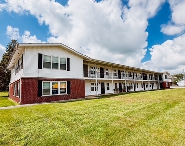 575 Berry Avenue - Photo Thumbnail 9